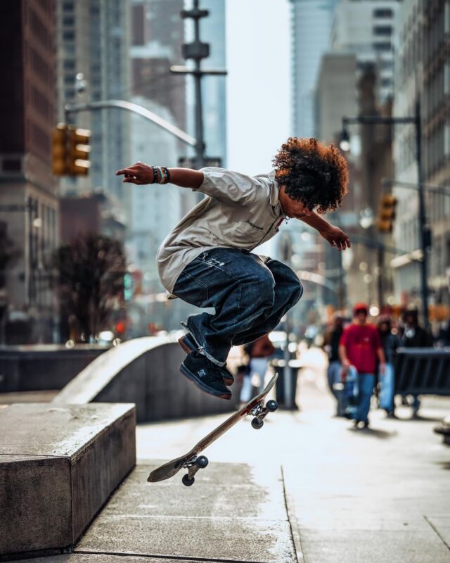 Passion can withstand the long passage of time.
热爱可抵岁月漫长。

#columbuscircle #nyc #nycphotographer #portrait #portraitphotography #newyork #newyorkcity #skate #skateboard #skatelife #skatephoto #skatephotography #sportphotography #freezethemoment #urbanskate #manhattan #manhattanphotography #manhattanphotography #streetphotography #life_is_street #streetskateboarding